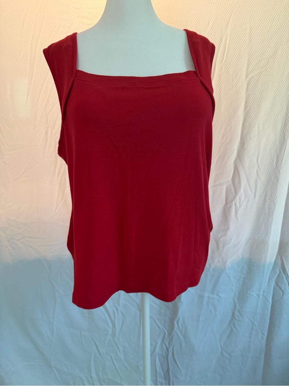 Scoop Tank Top in Deep Red